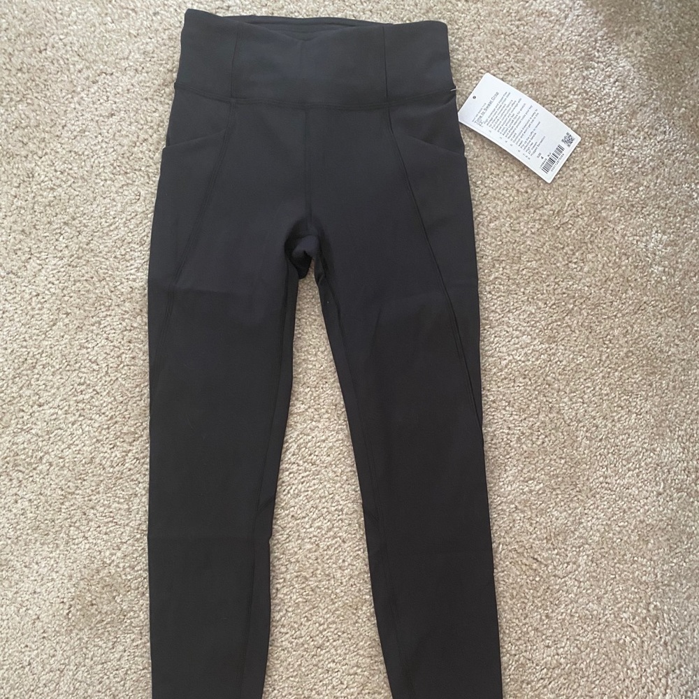 Time to sweat lululemon crops